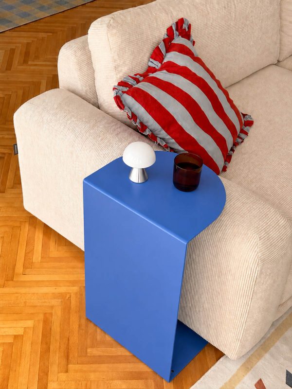 Mesa de apoyo 01